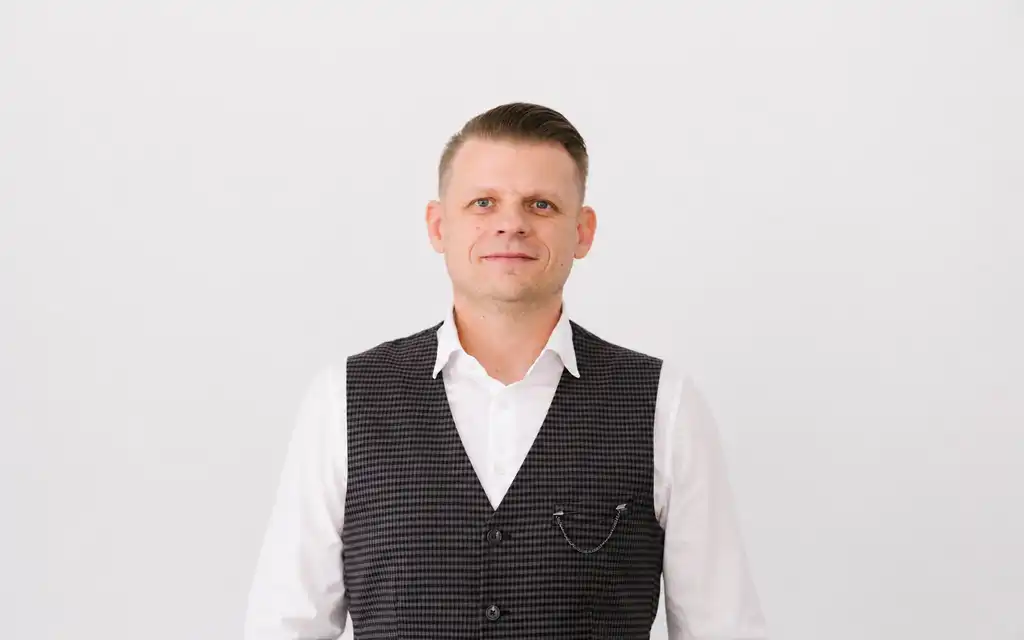 daniel-sosinski.png