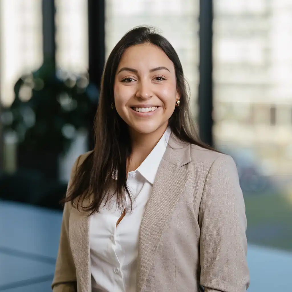 betasystems_portraits-cinthya-salazar.jpg