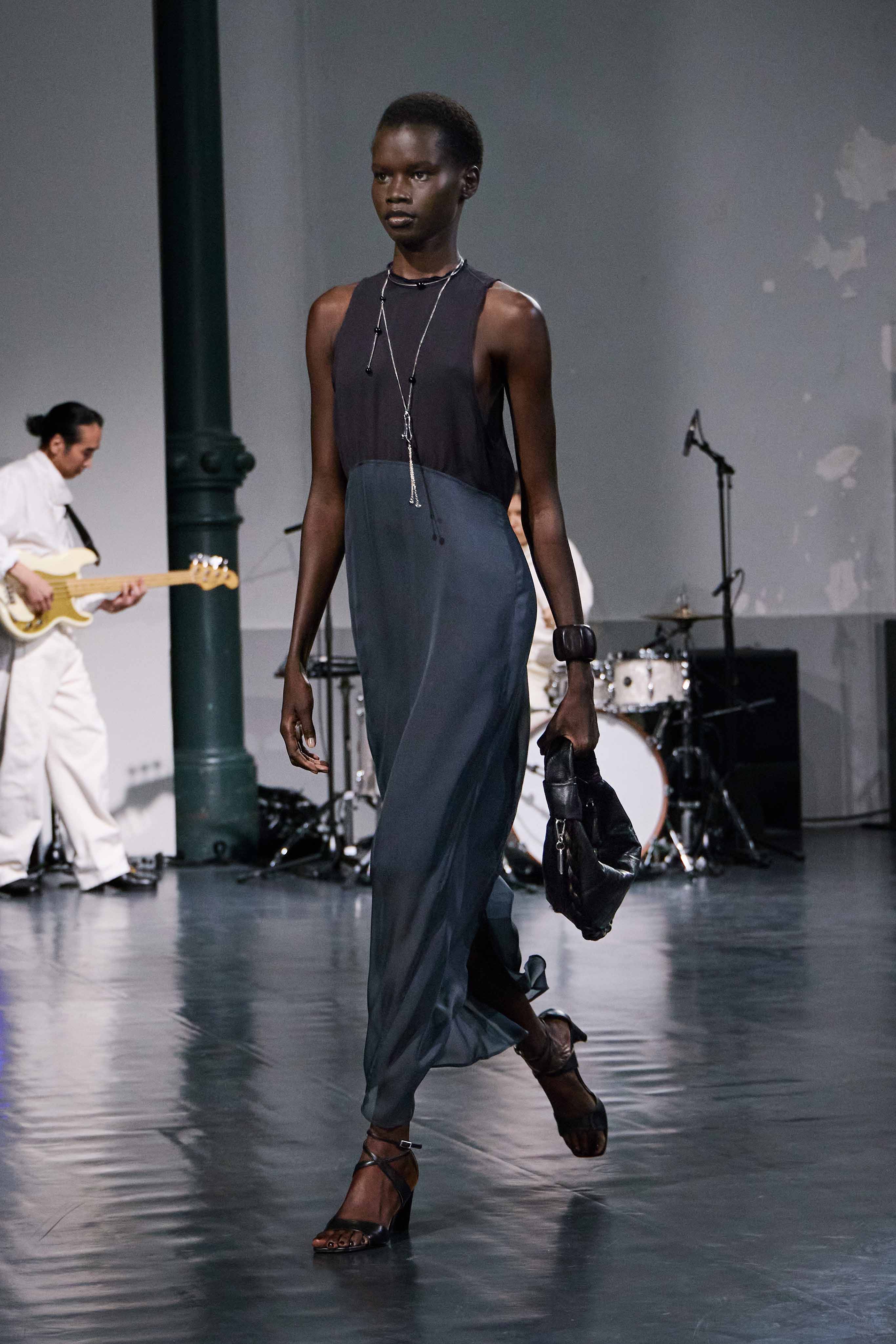 LEMAIRE_SS26_credit_Gregoire_Avenel_ECOM_LOOK_16 | LEMAIRE