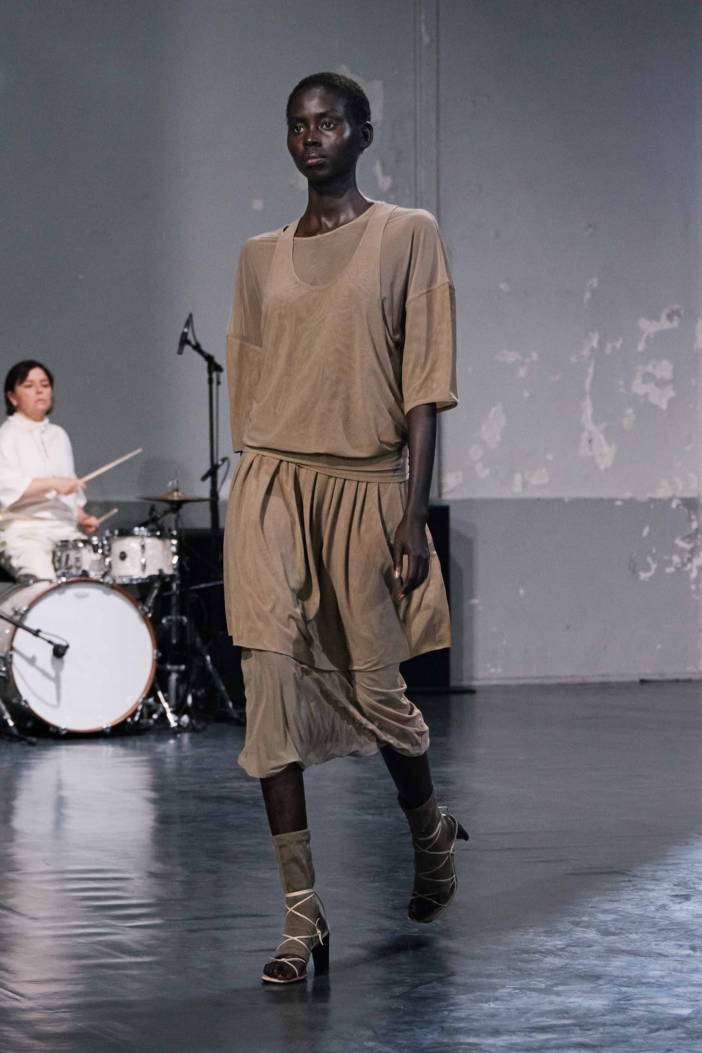 LEMAIRE_SS26_credit_Gregoire_Avenel_ECOM_LOOK_08 | LEMAIRE
