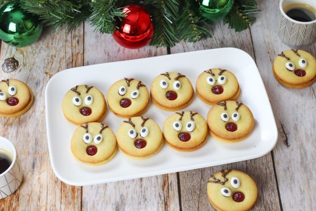 Rudolph-Kekse Rudolph-Kekse auf einer Platte