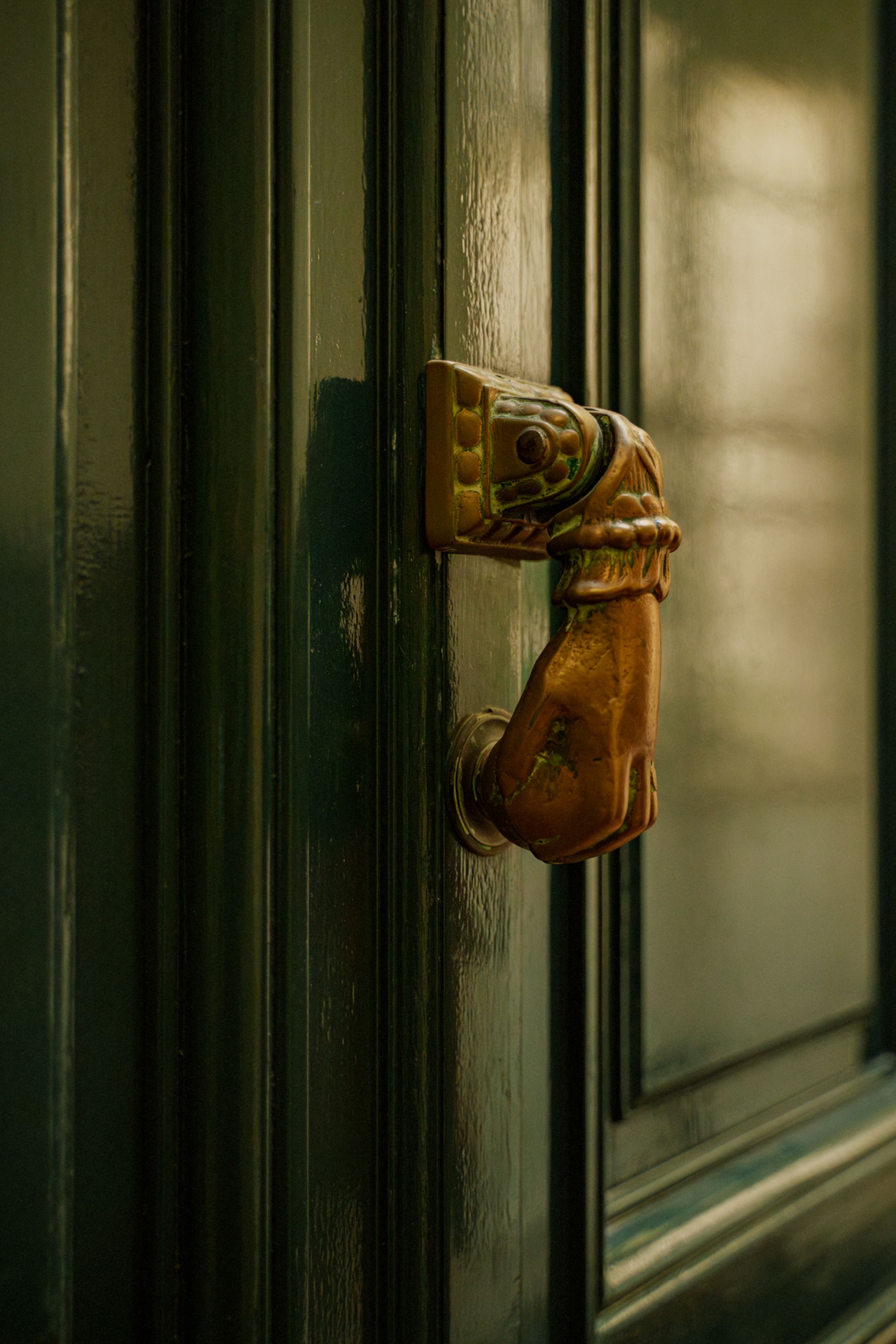 Alexandra Sprung chez elle en famille à Paris