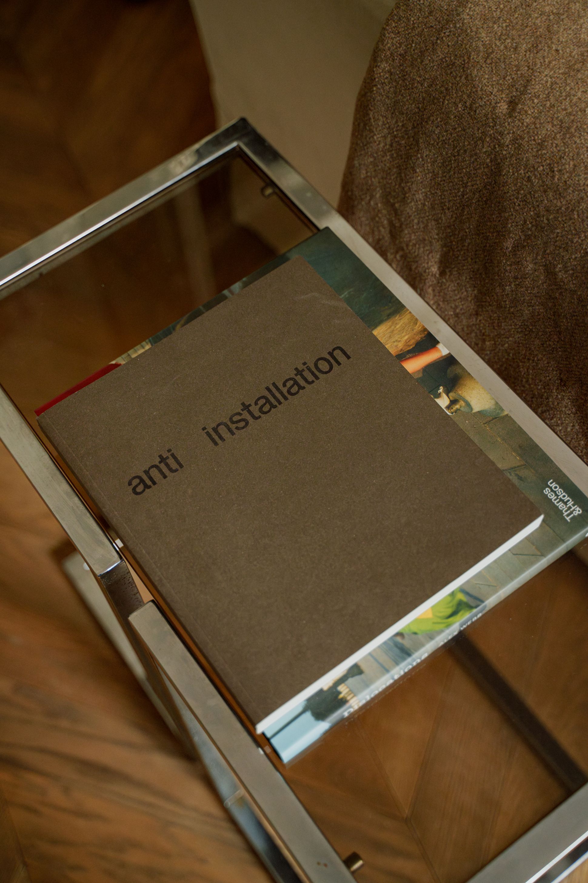 Alexandra Sprung chez elle en famille à Paris