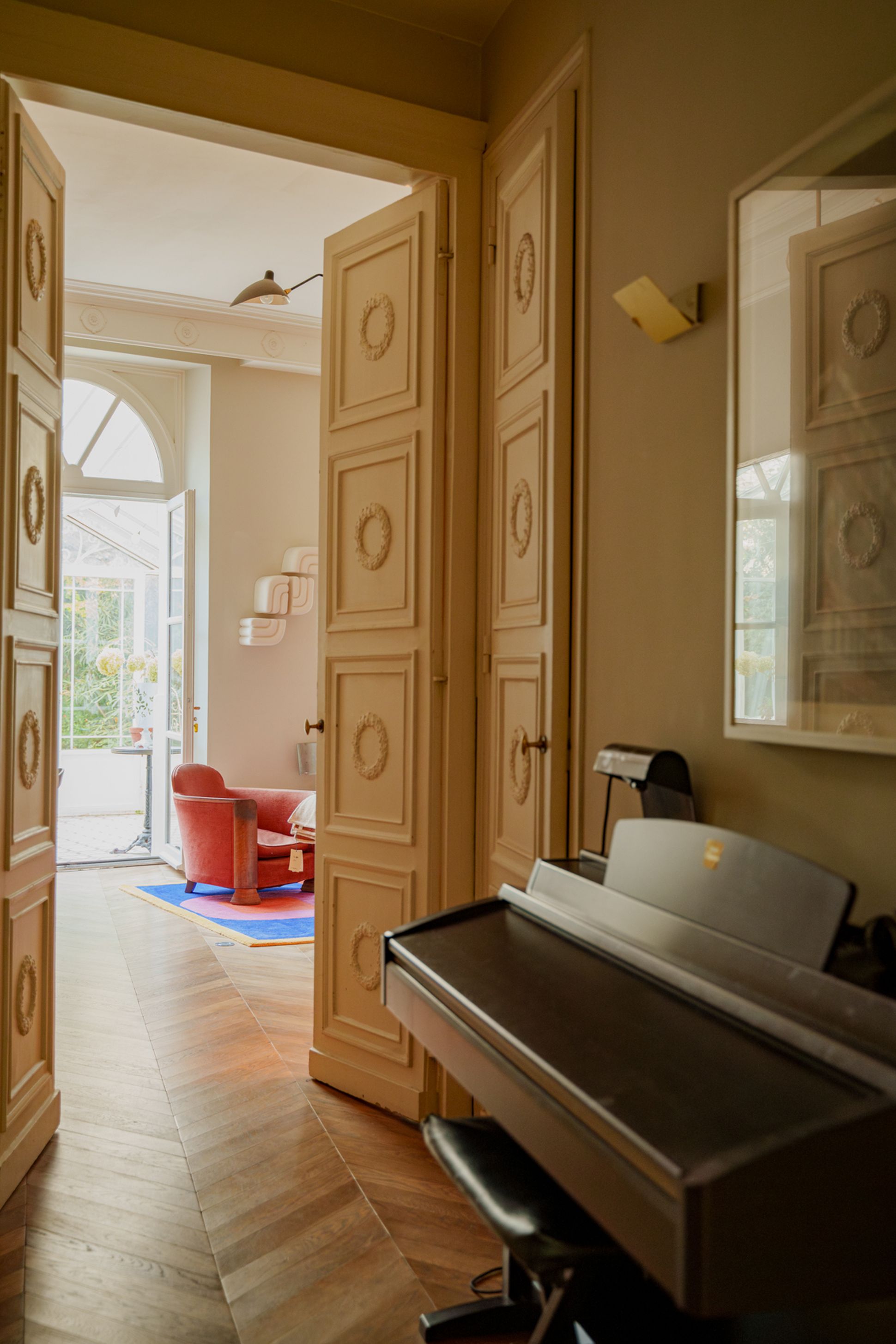 Alexandra Sprung chez elle en famille à Paris