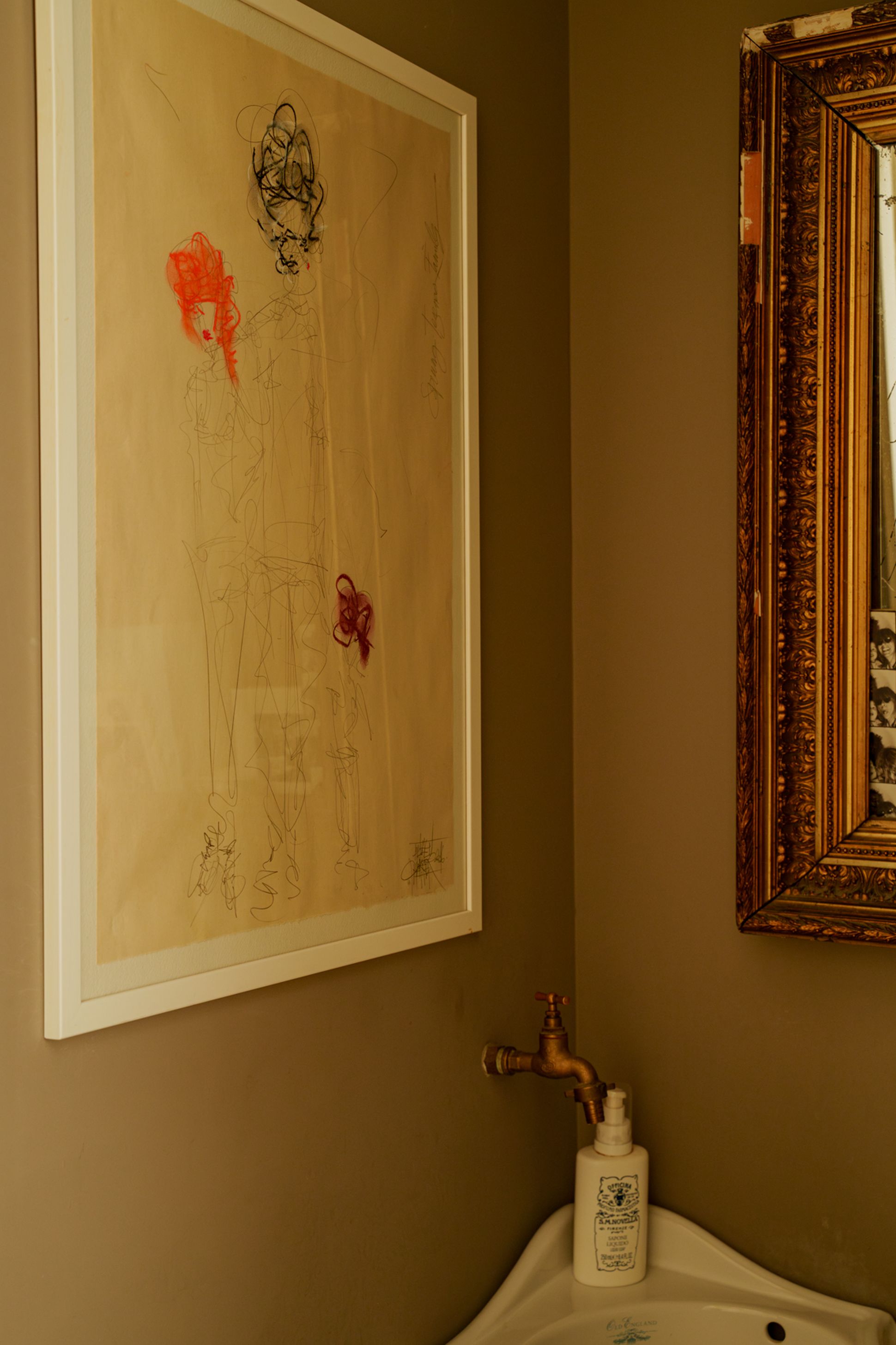 Alexandra Sprung chez elle en famille à Paris