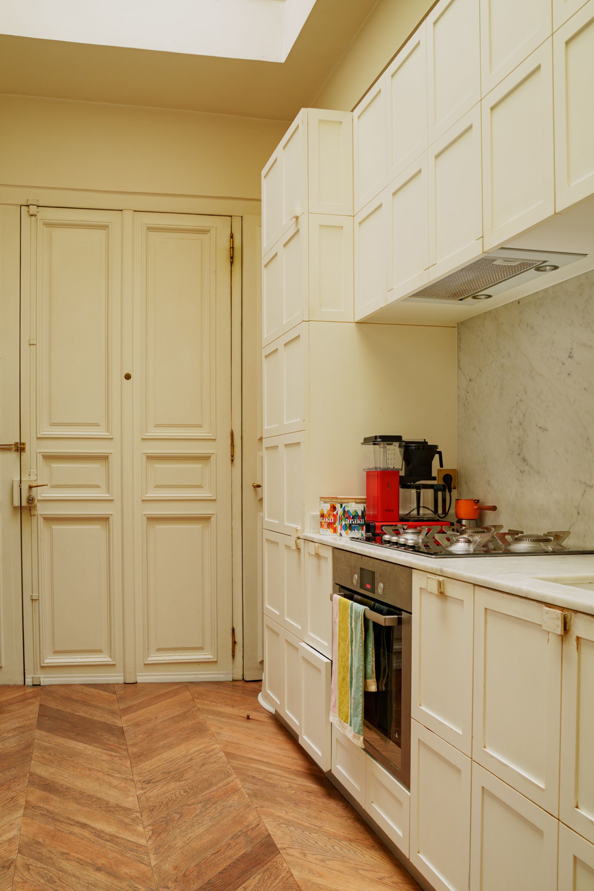 Alexandra Sprung chez elle en famille à Paris