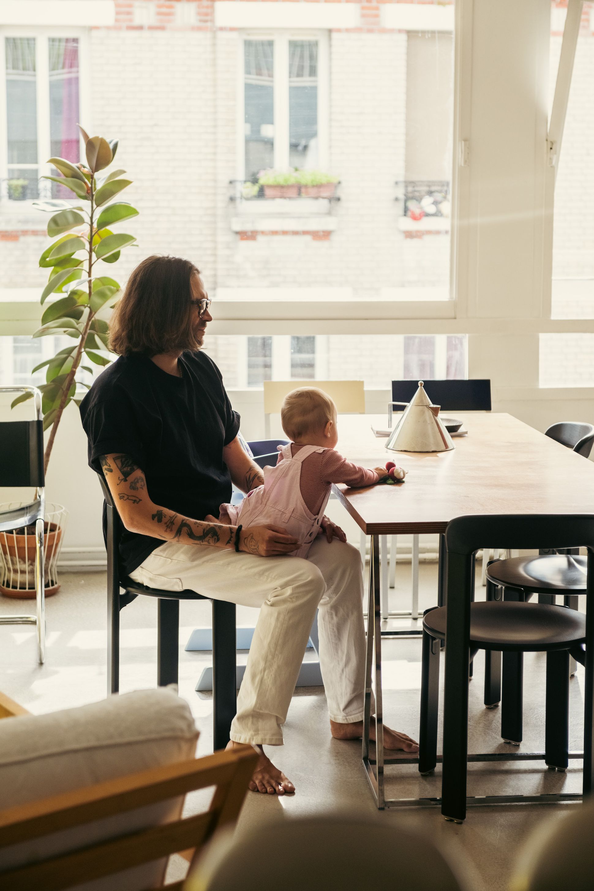 Camille Marchal et Anthony Salomon chez eux à Paris