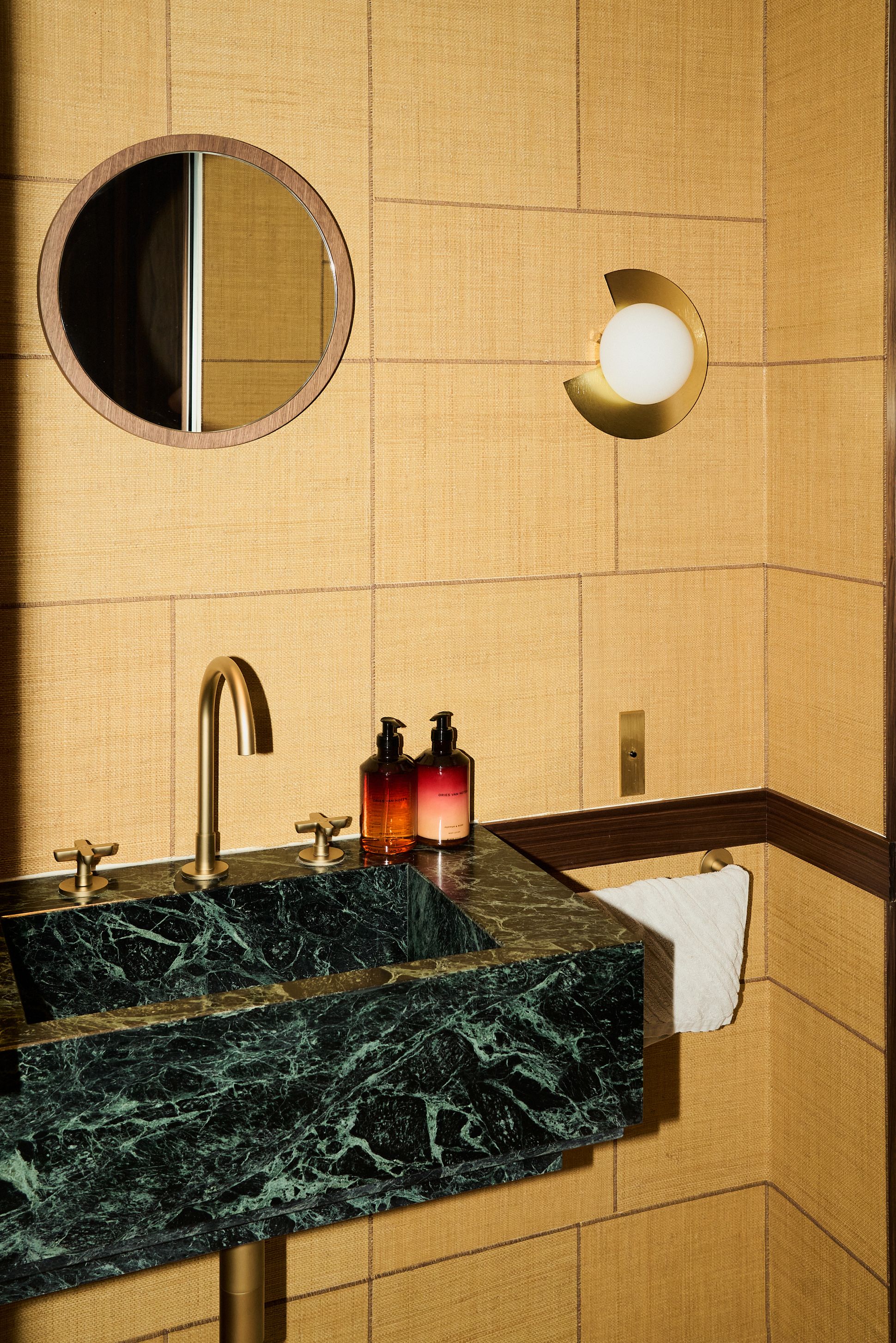 CHEZ CONSTANCE JABLONSKI 3