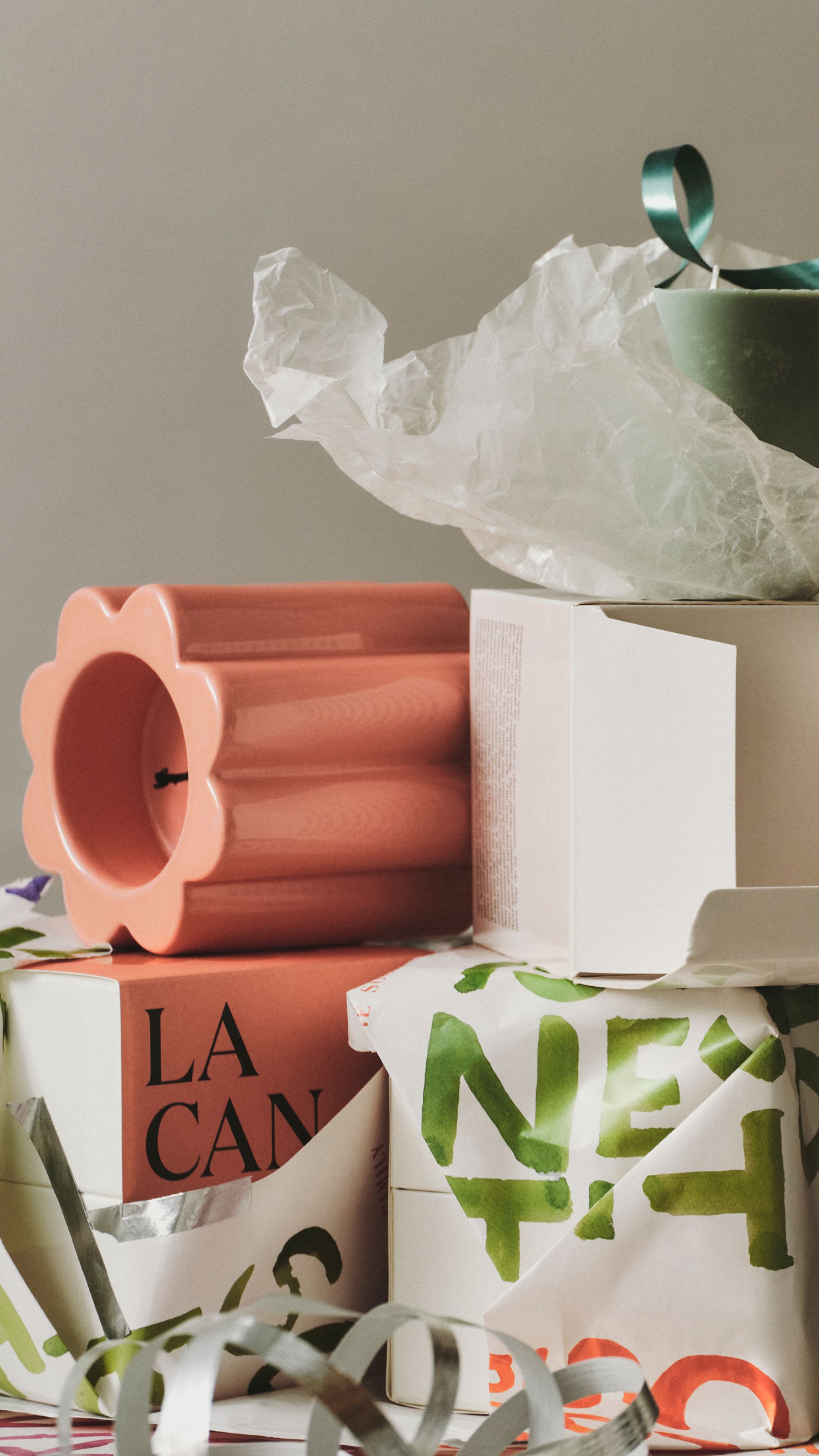 Messy christmas HERO_HP_mobile