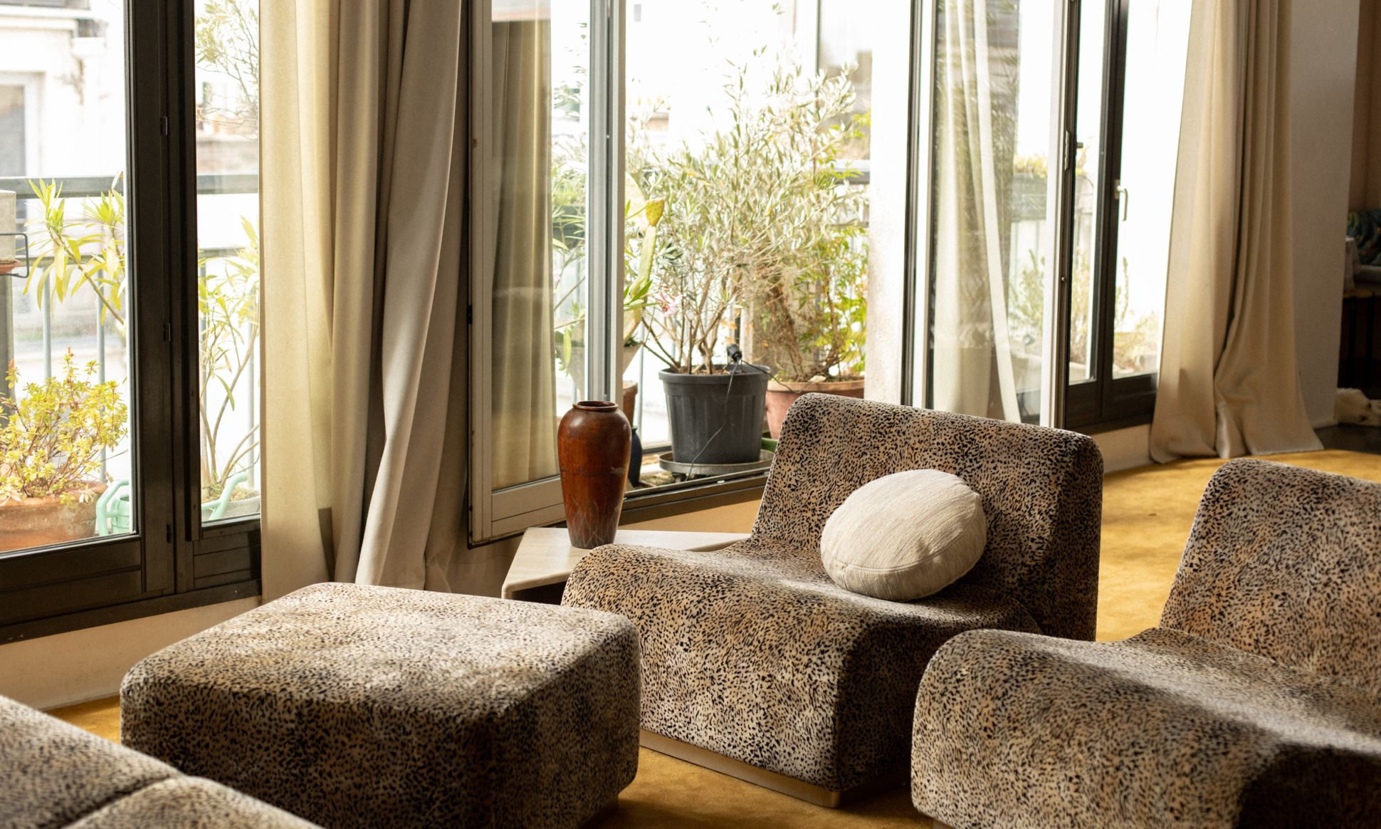 Intérieur parisien - SHOP THE LOOK-22