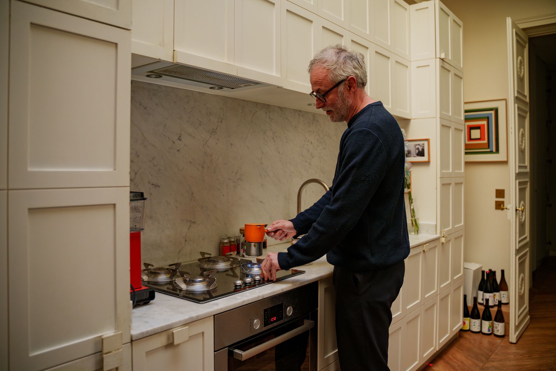 Alexandra Sprung chez elle en famille à Paris
