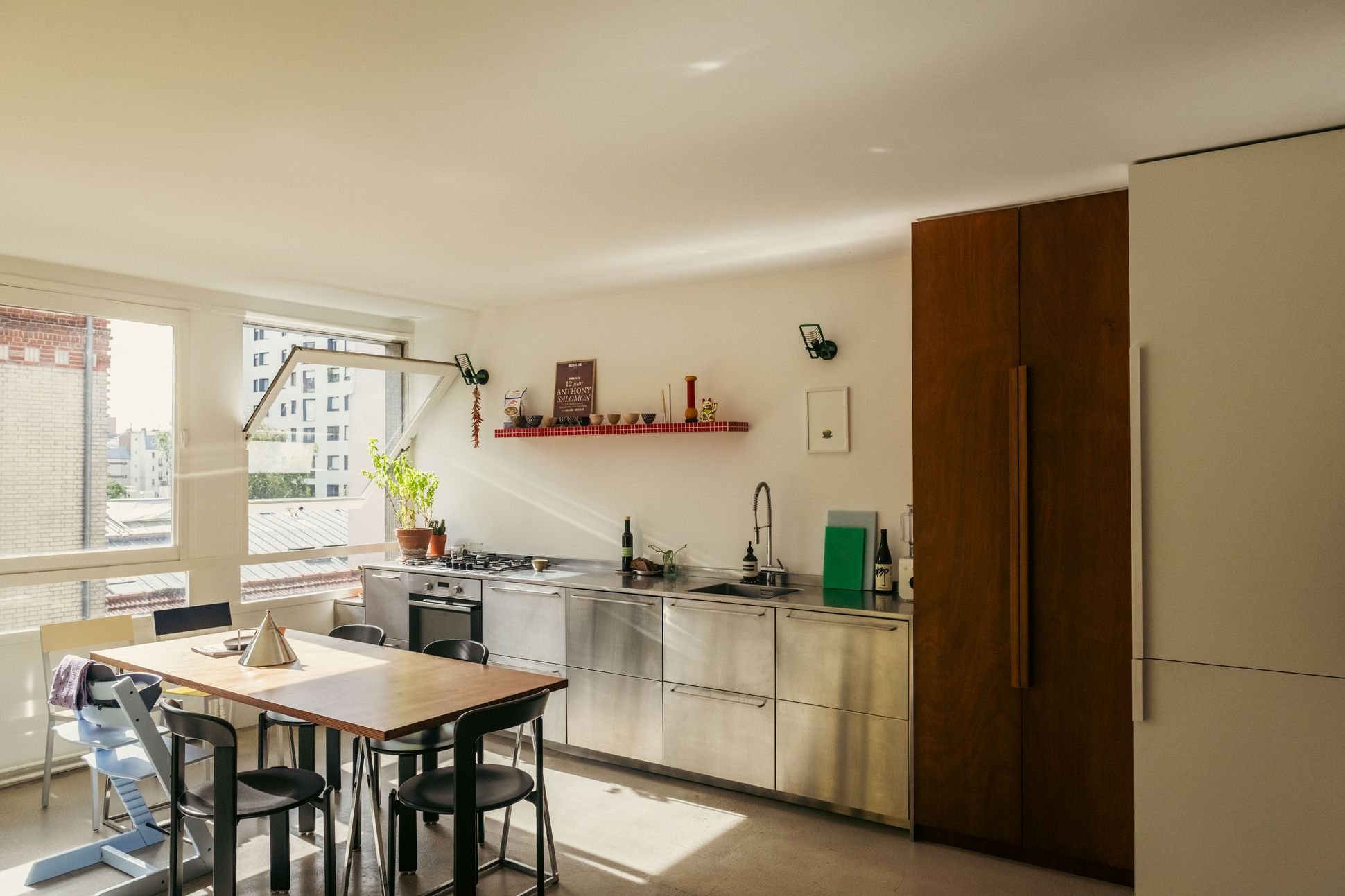 Camille Marchal et Anthony Salomon chez eux à Paris