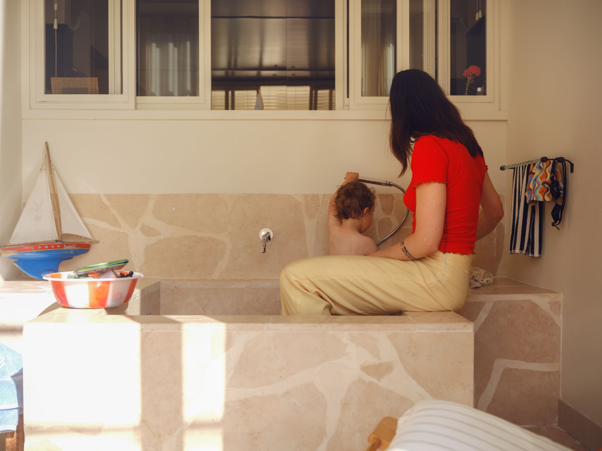 Alicia Luxem et Omar chez eux à Marseille