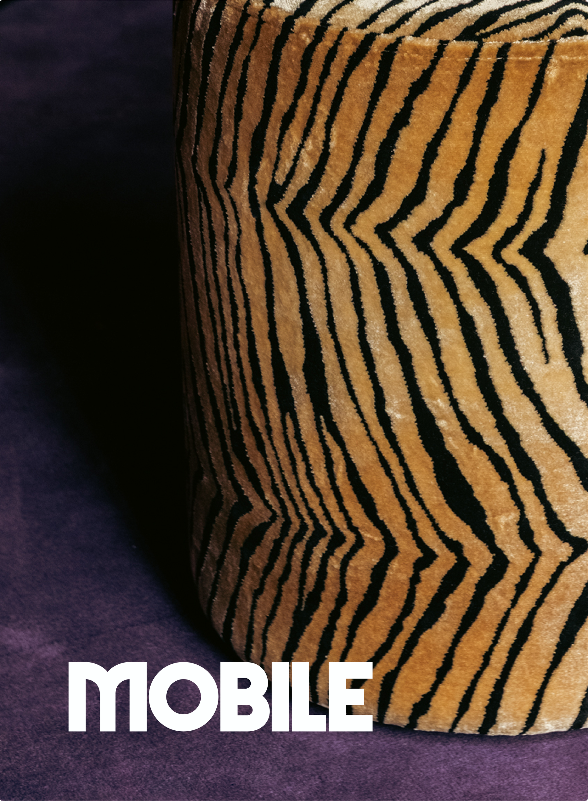 Velours tigre pouf