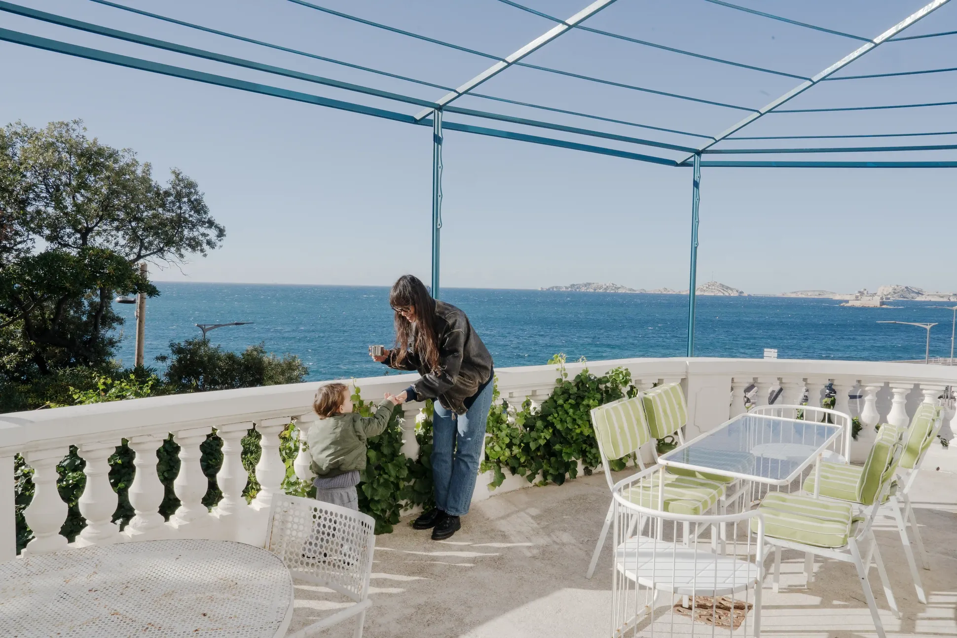 À Marseille, chez Ananda Danielfy et Matthieu Dru; maison avec vue