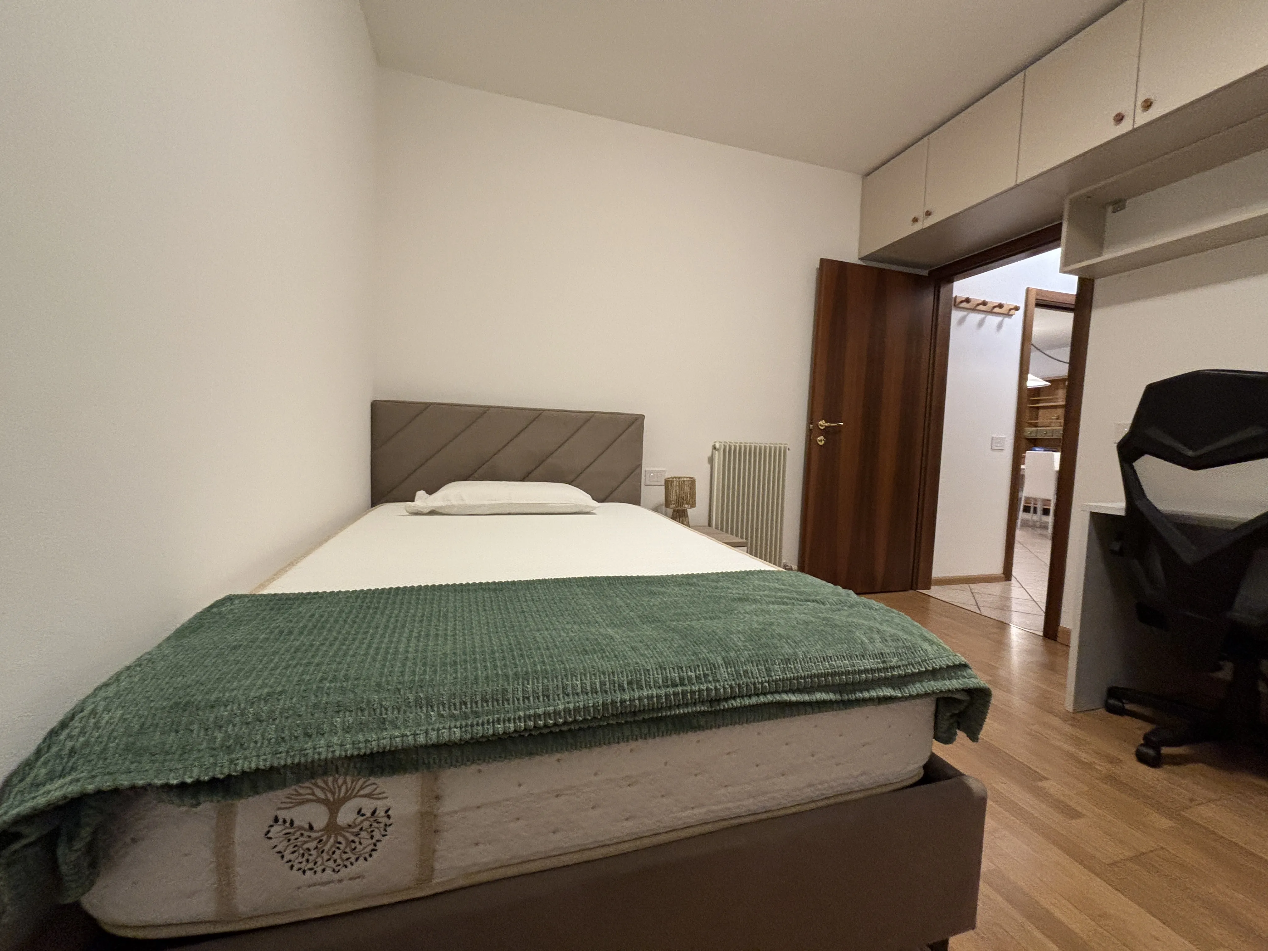 Appartamento arredato con due camere e doppio giardino privato in affitto a Povo - immagine 8