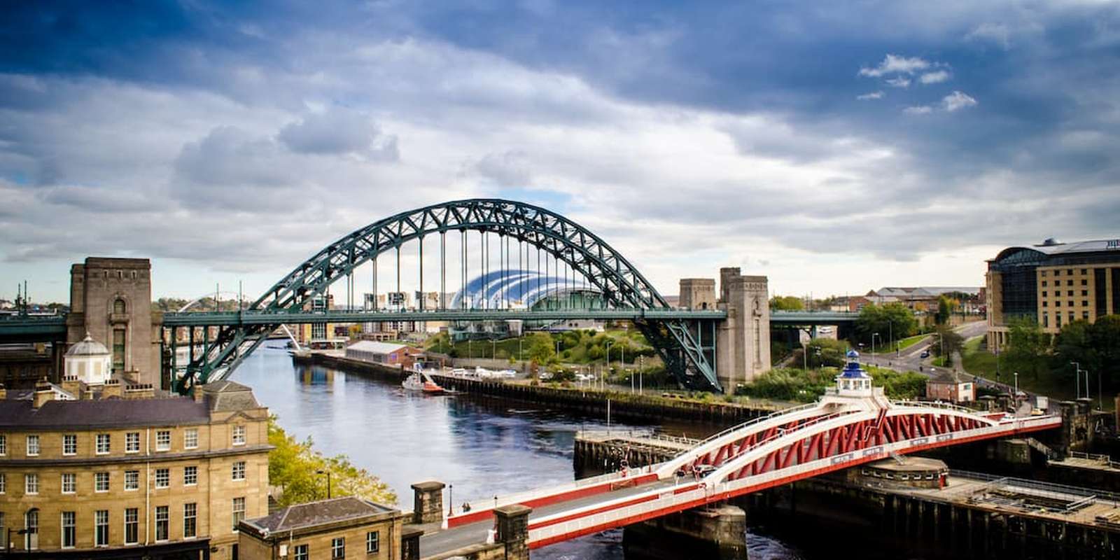 Newcastle view of tyne bridge and river