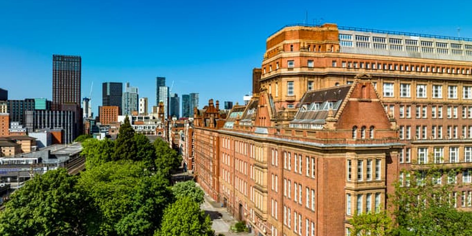 Victorian and Modern Architecture in Manchester city