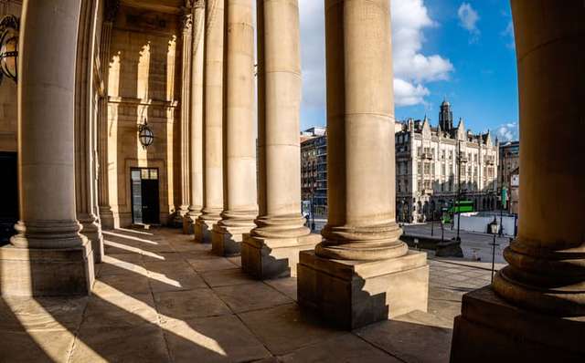 Pillars Leeds Townhall