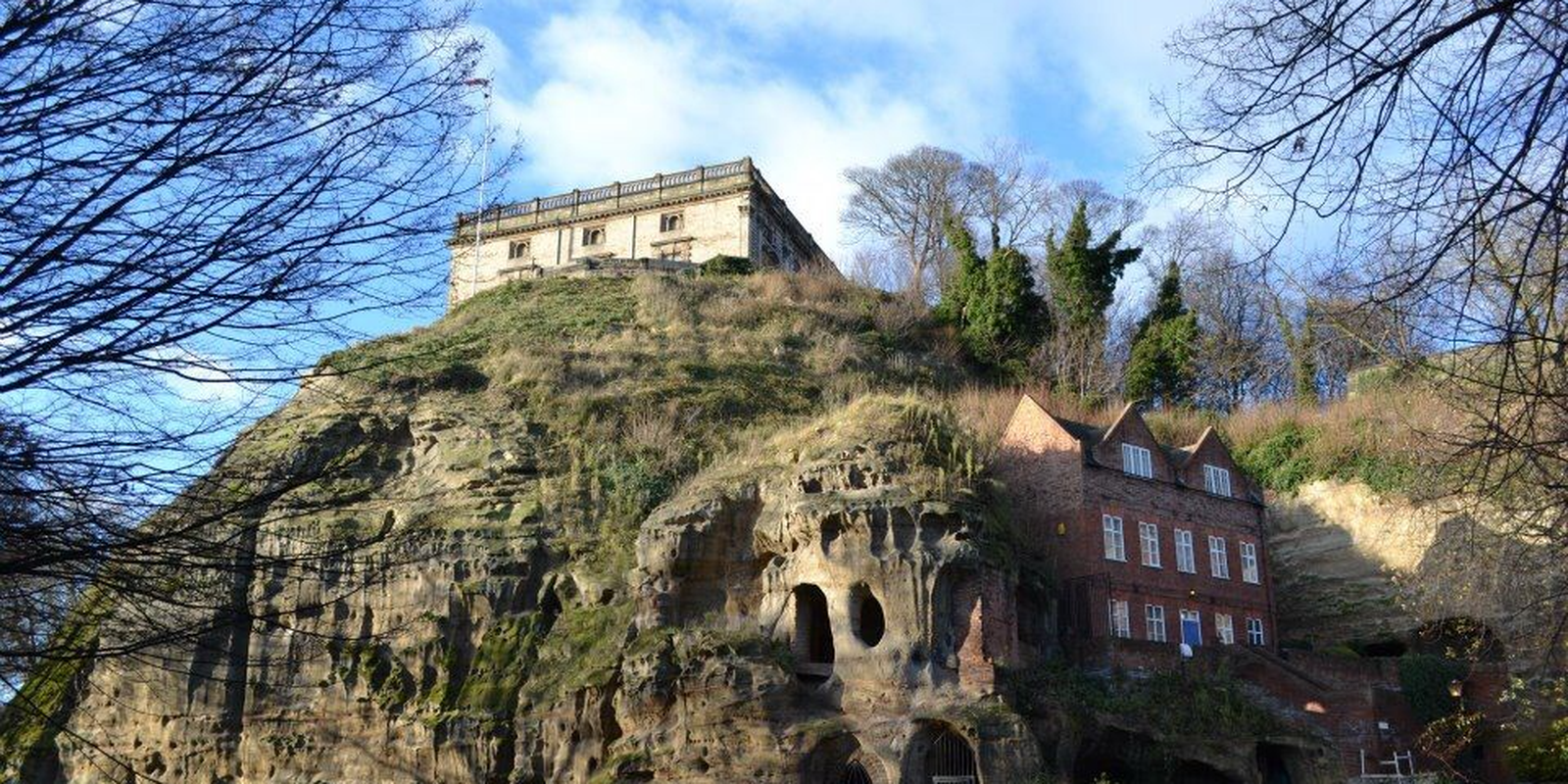 nottingham-building-on-cliff