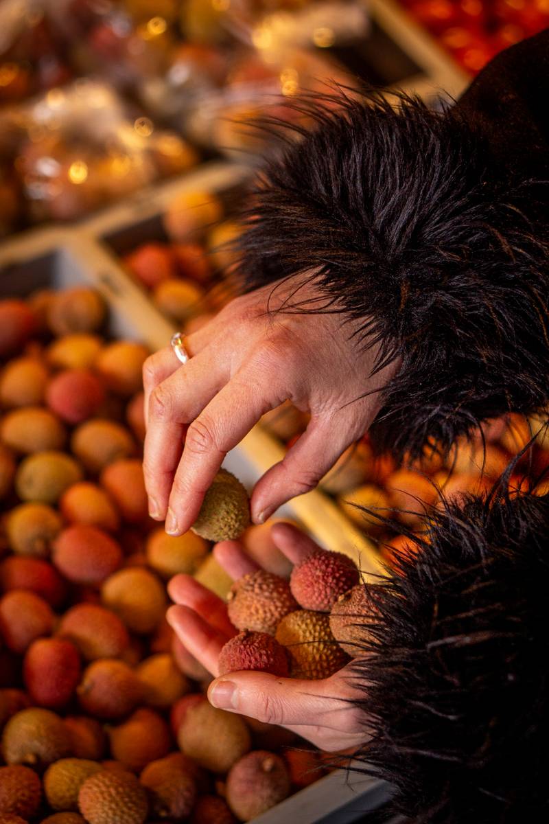 Lychees op de Ten Katemarkt