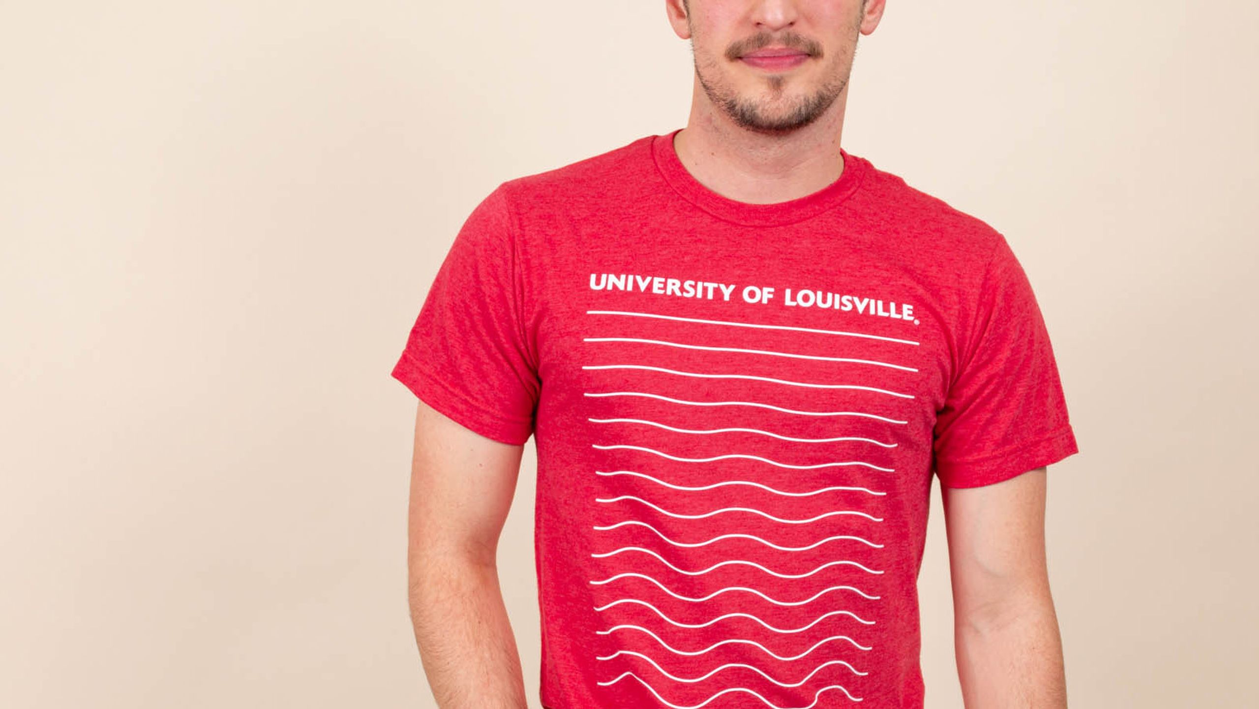 Man wearing a red t-shirt