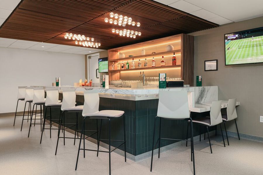 Tulsa Escape Lounge bar area