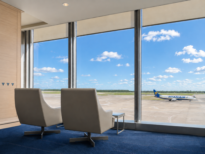 MAN T3 lounge 3