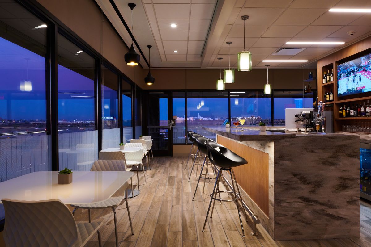 Phoenix Sky Harbor International Airport Terminal 4 Escape Lounges hero