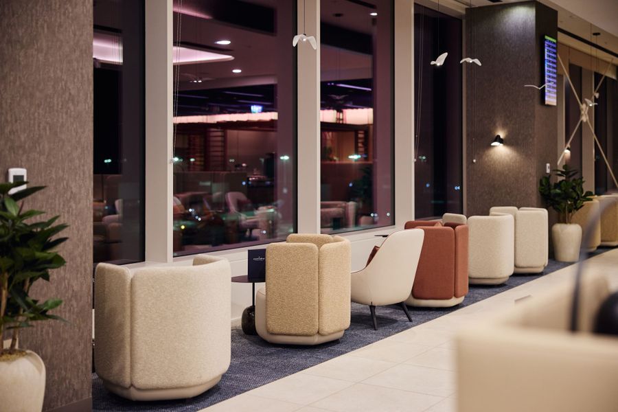 The Executive - Window Seating