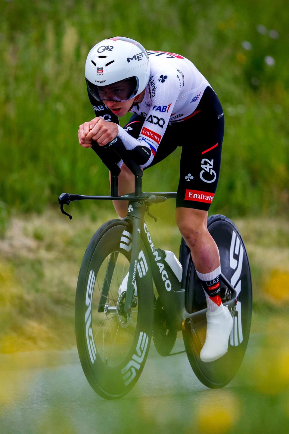 For triathlon and time trial races. More speed for less watts. Colnago