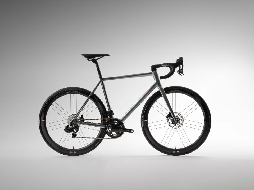 Colnago, c’est la couleur ! Colnago ouvre un pop-up showroom à Londres Colnago