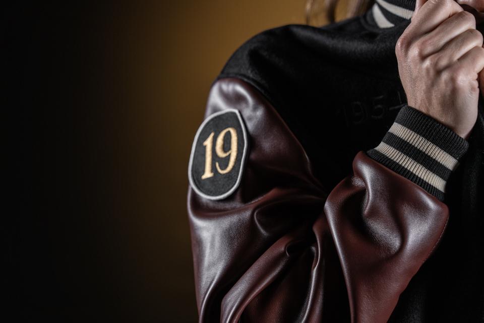 Parches en las mangas Colnago