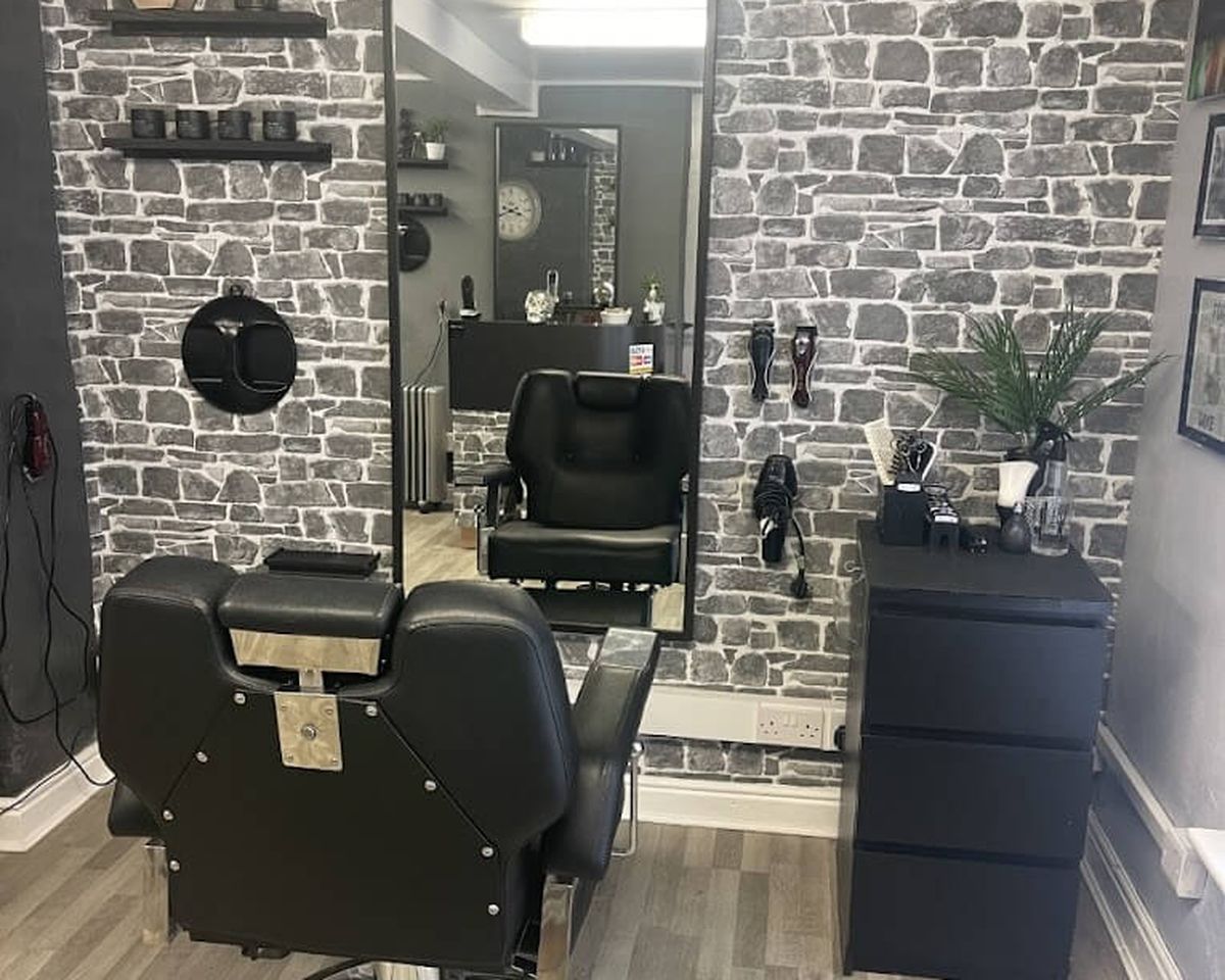 The Rawdon Barber Shop Chair 1