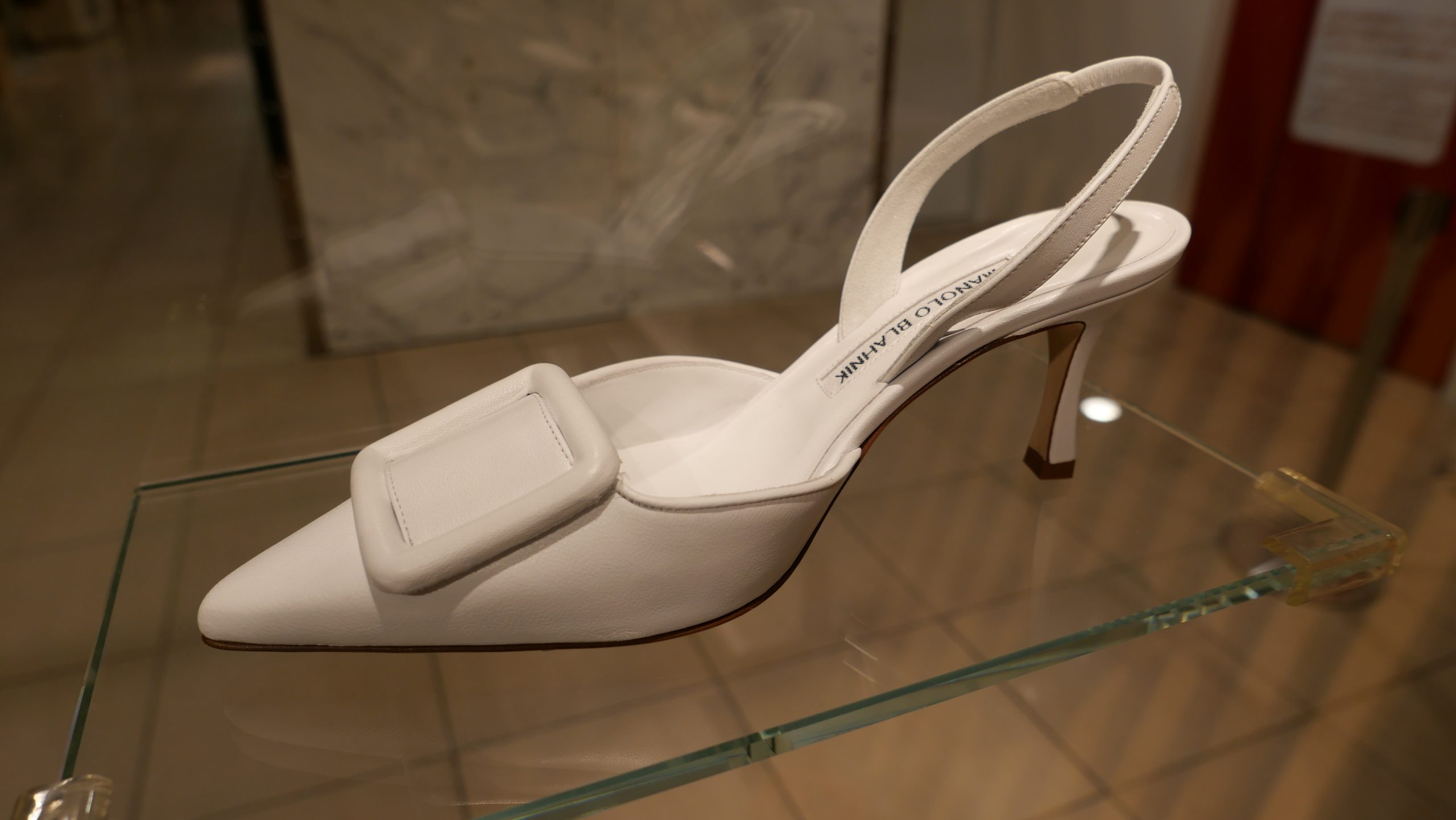 マノロブラニク  ルブタン好きな方にも 三越伊勢丹 | MANOLO BLAHNIK/マノロ ブラニク通販 | MAYSALE