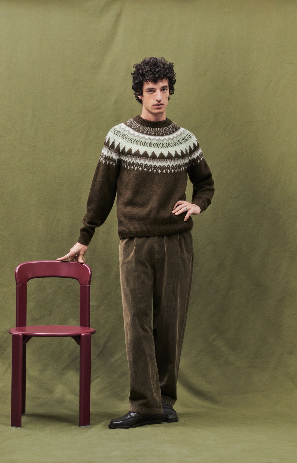 Closed Norwegian jumper brown