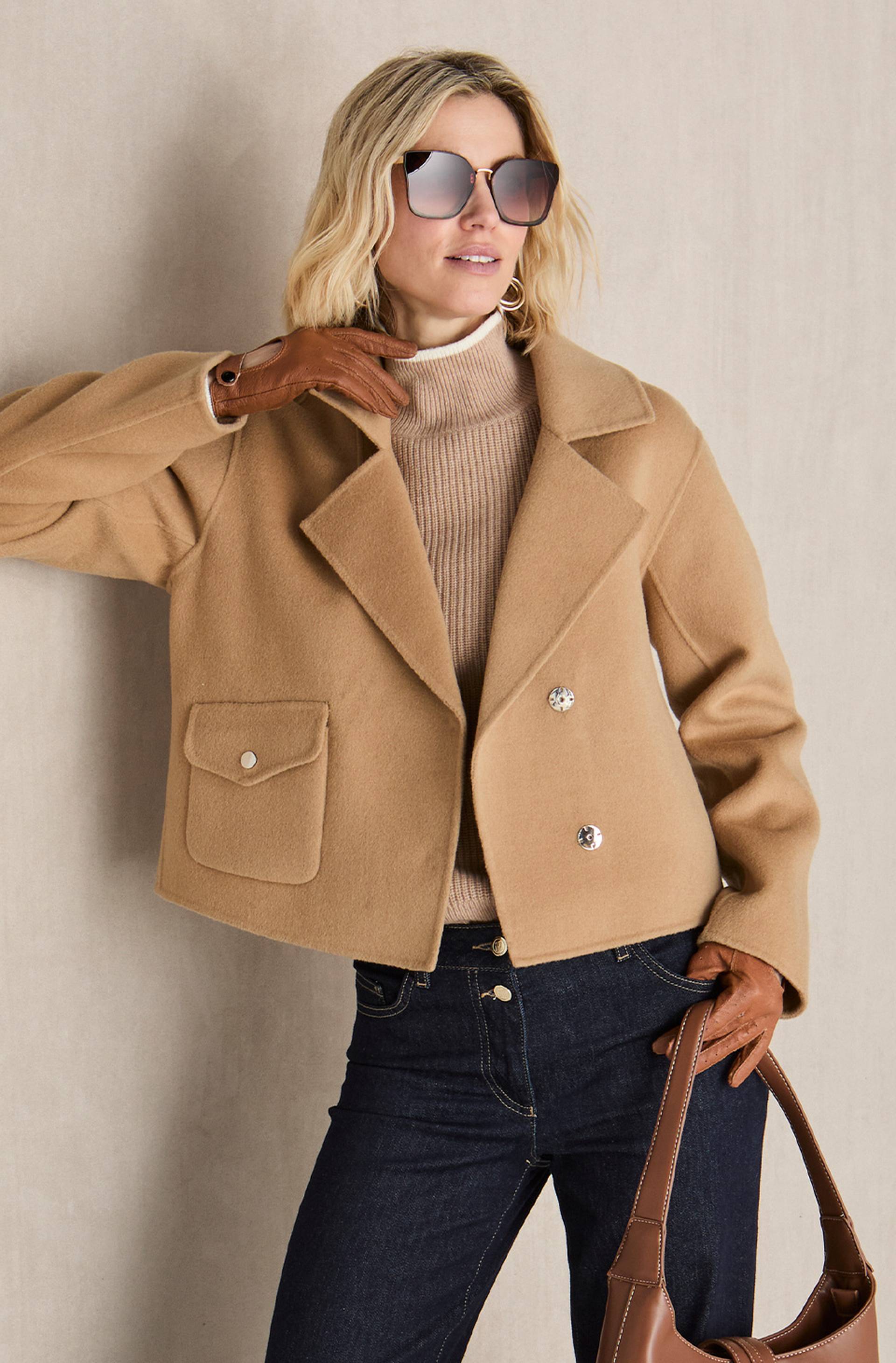 Camel-coloured double-face jacket in a cropped fit with a notch lapel, button placket and patch flap pocket.