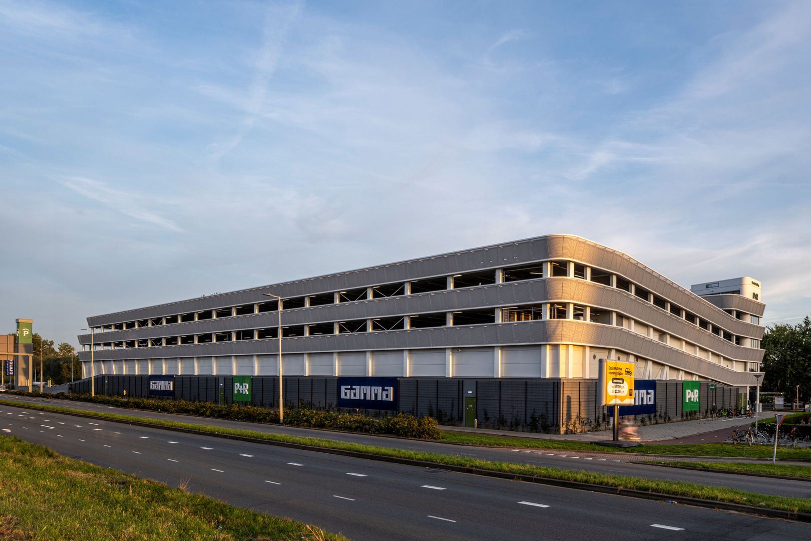 _DSF7310_Gamma Feyenoord__Noorderhelling_Dunavast
