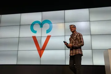 Leo Koster presenting