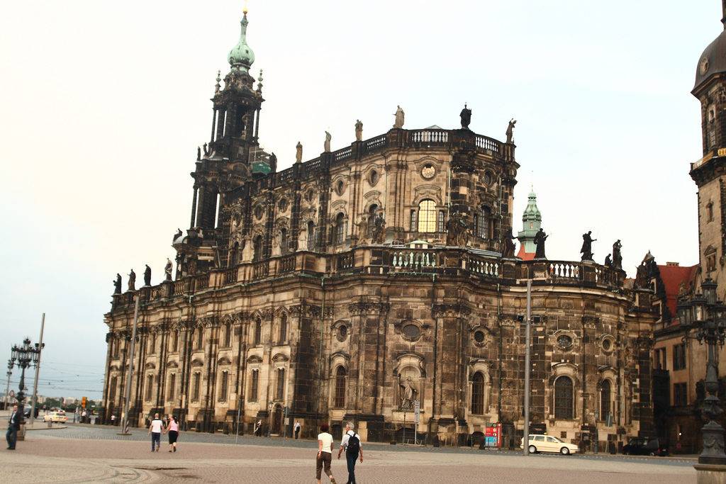 Katholische Hofkirche
