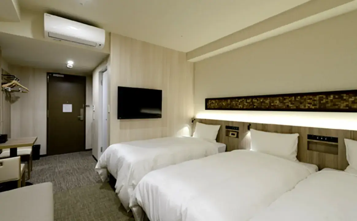 three bed hotel room in japan