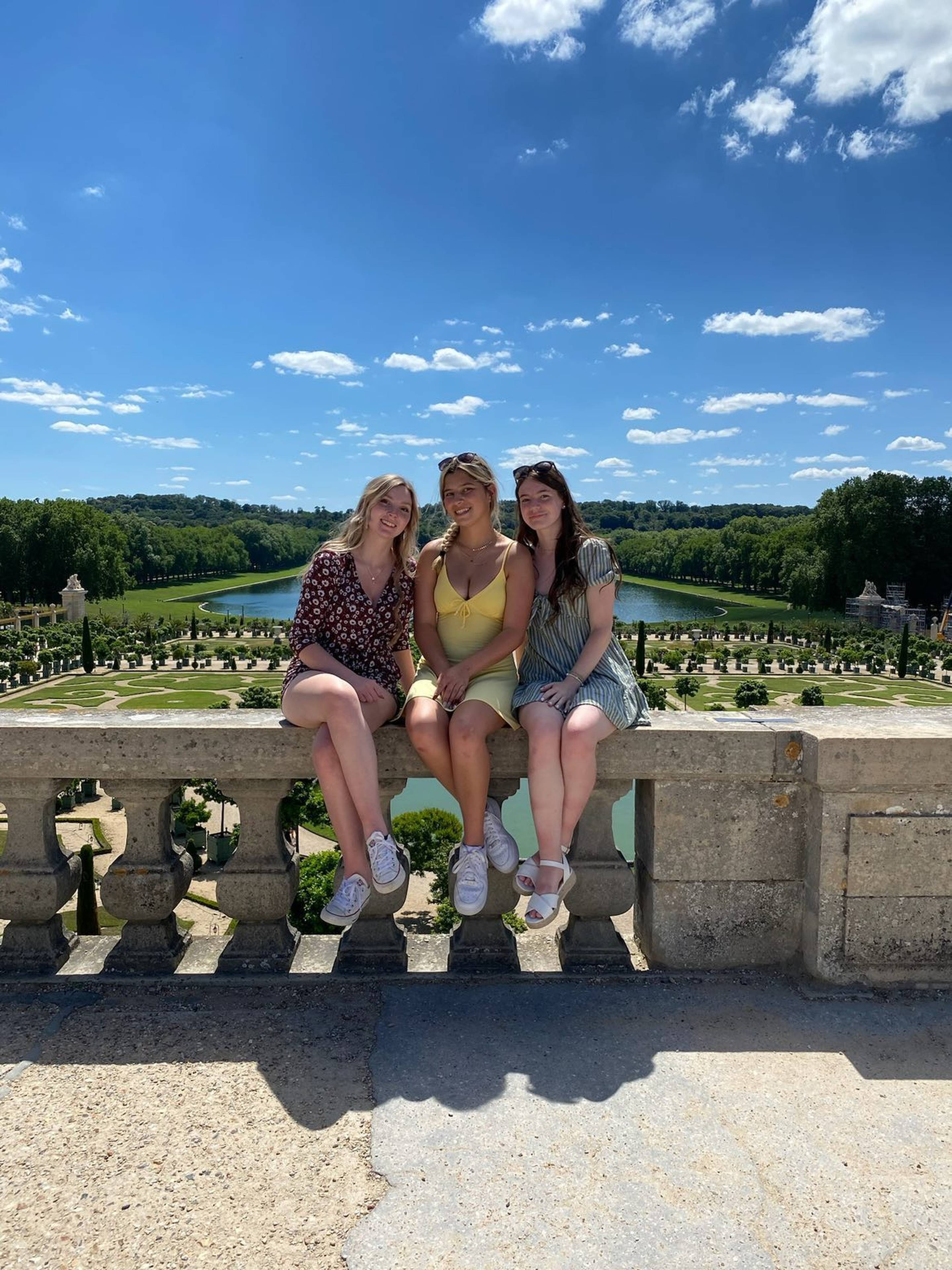 image-447216396985711