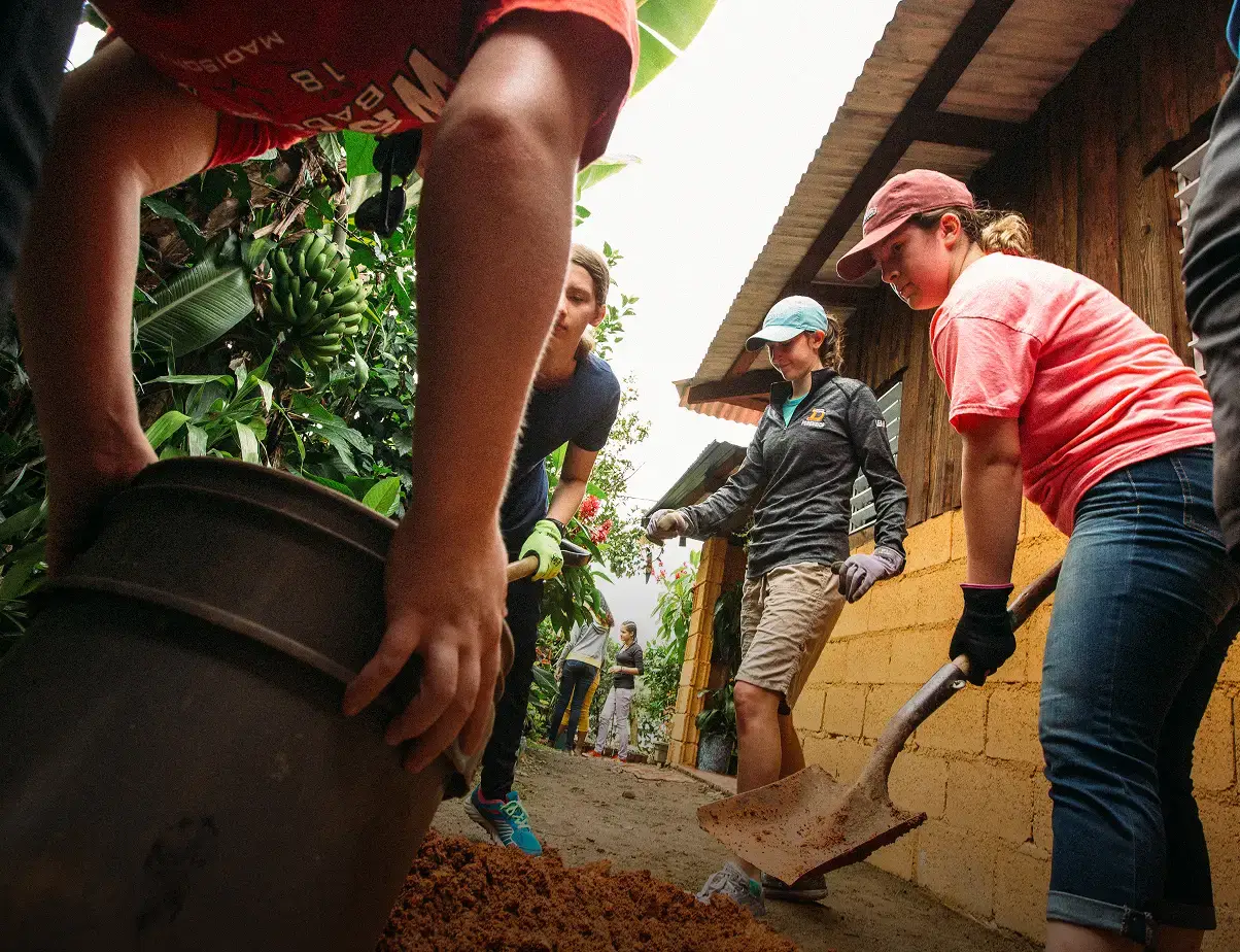 Service project in the Dominican Republic