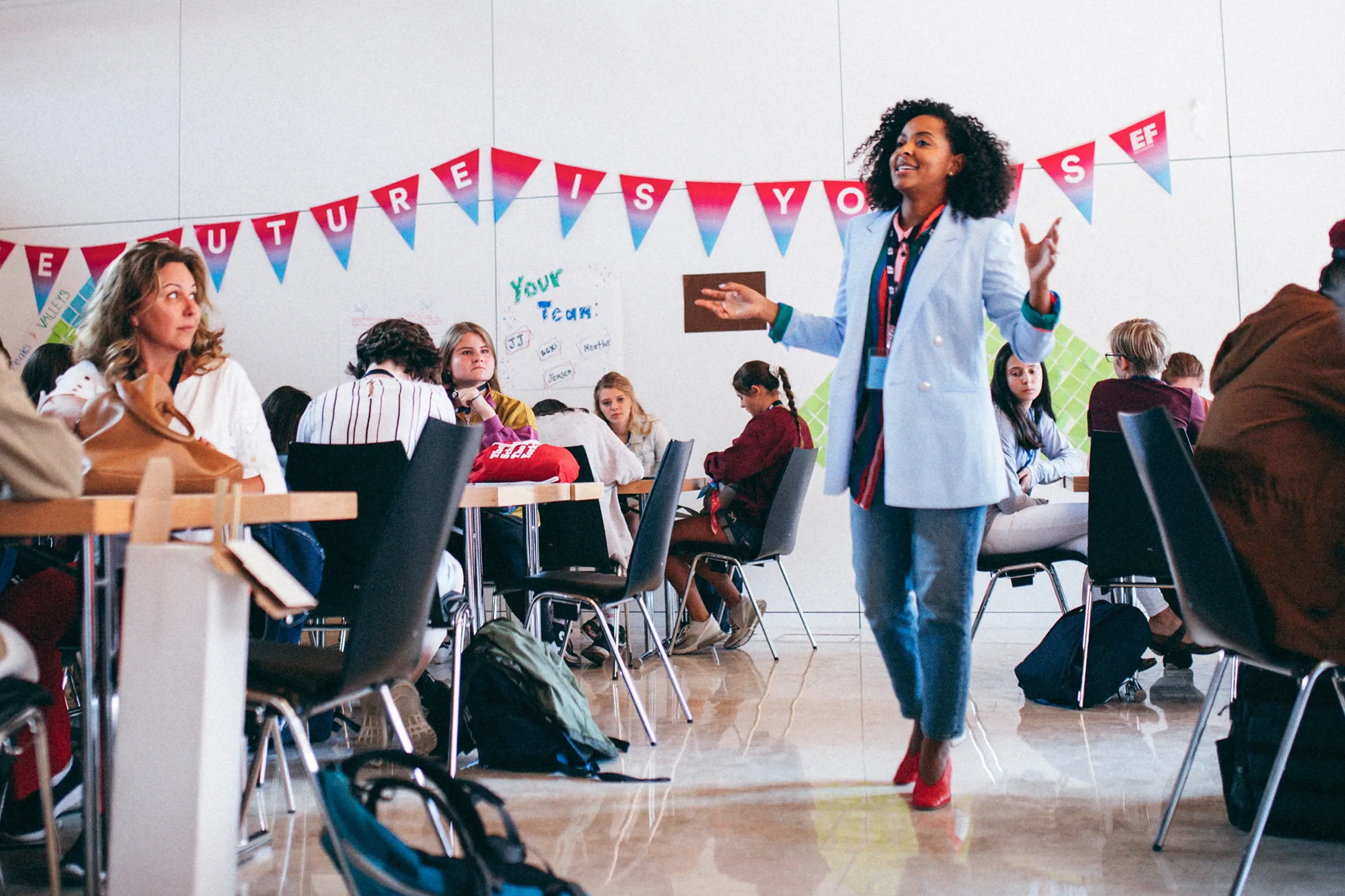 global-leadership-summit_hero-full-M-750x1320-1