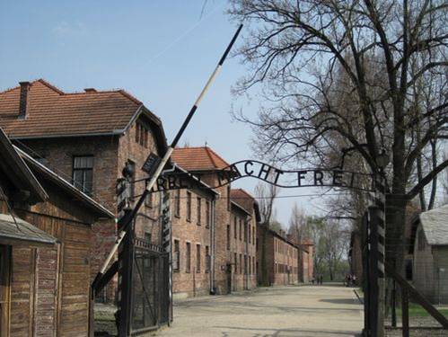 Arbeit macht frei sign - entrance