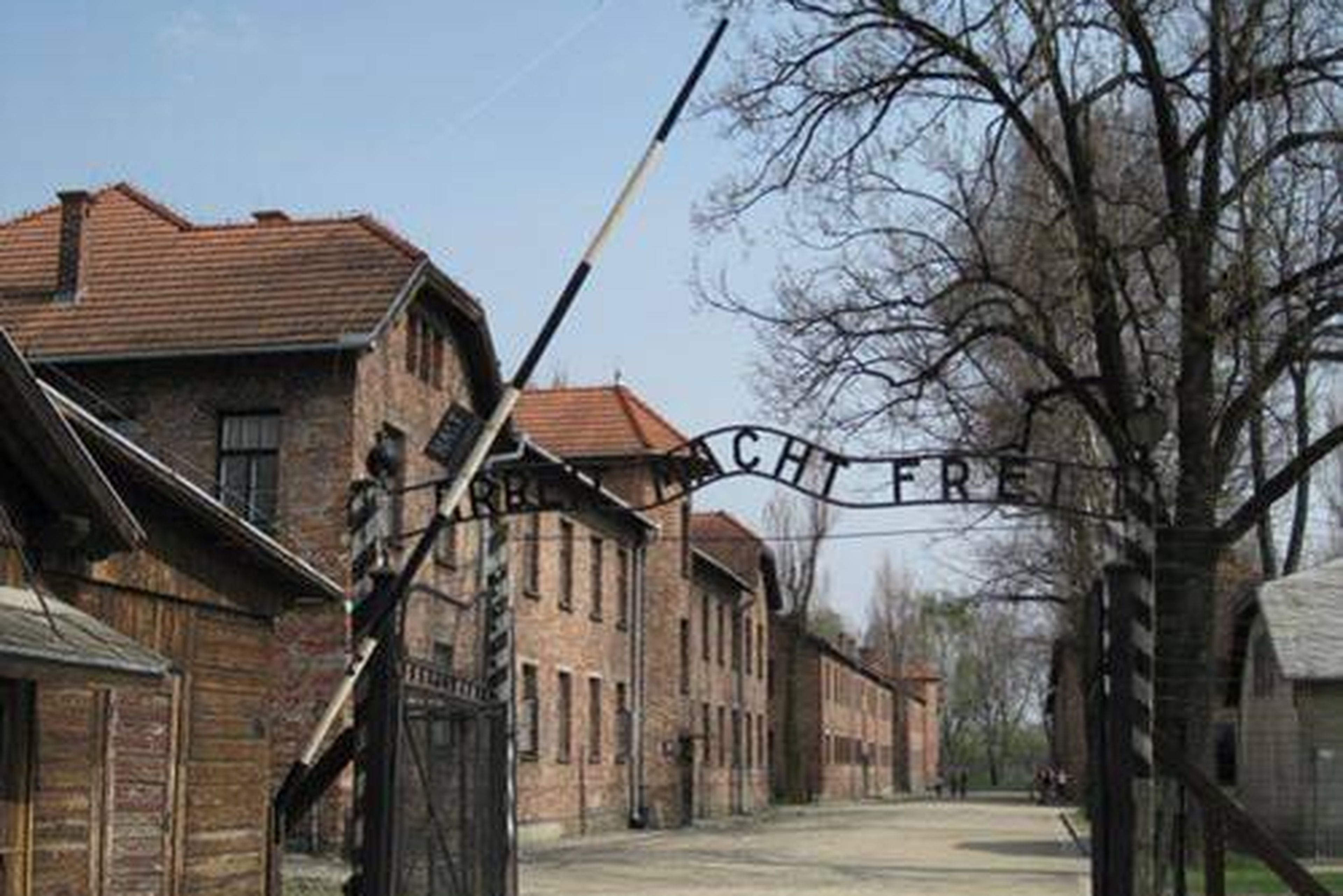 Arbeit macht frei sign - entrance