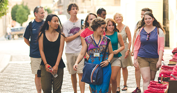 People_0001s_0037_ETUS_CG_Granada_07092013_0953