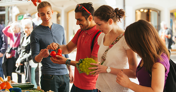 GroupLocalMarket_Large