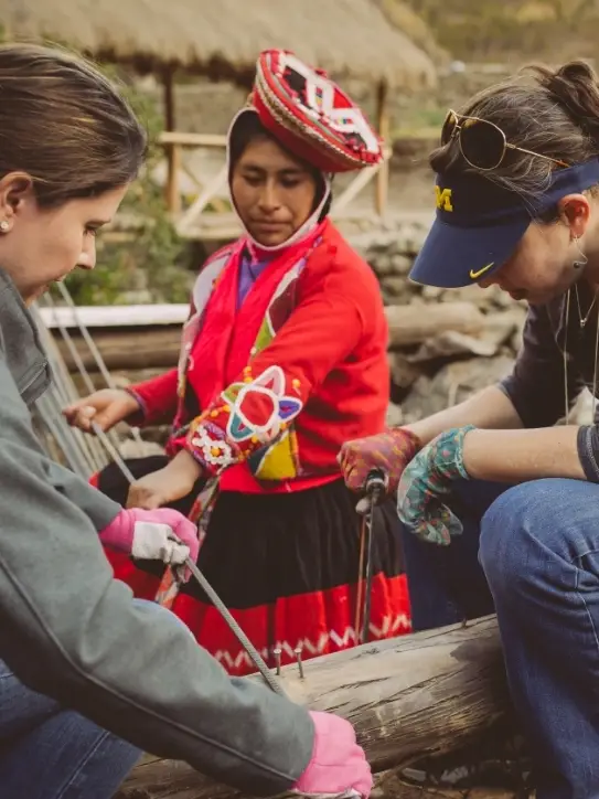 students experiencing culture in peru