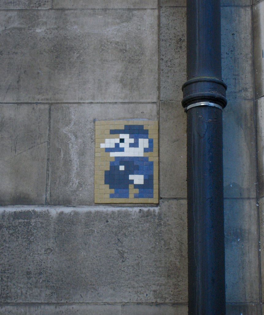 space invader street art mario